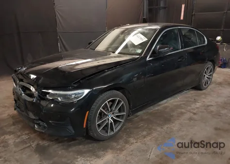 2021 BMW 3 Series 330E xDrive z USA, uszkodzony, nr VIN 3MW5P9J02M8B90770